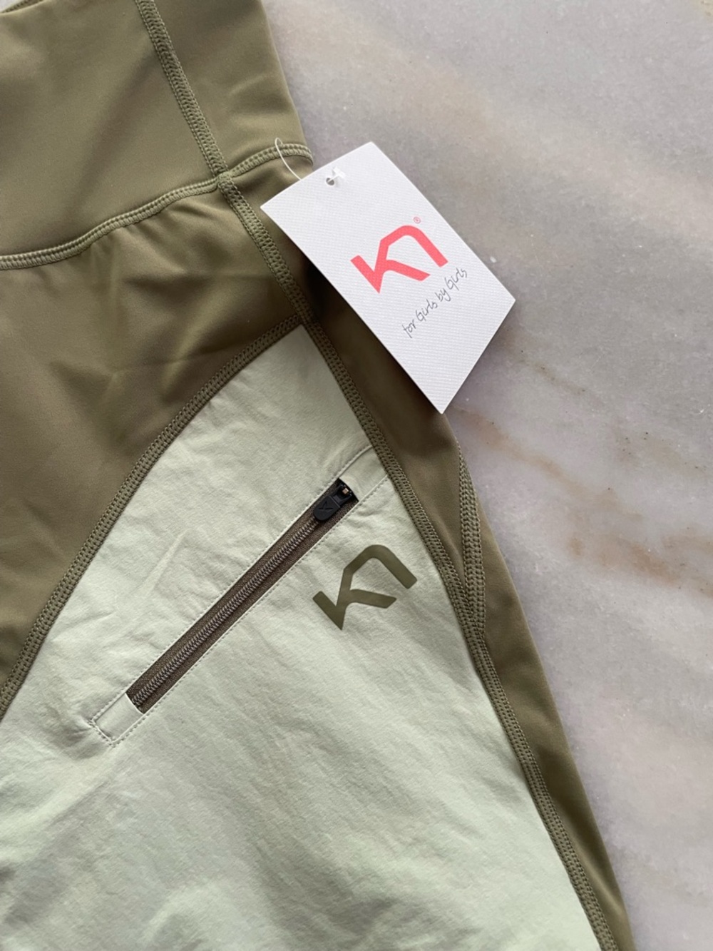 NWT Kari Traa Olive & Cream Performance women’s Shorts size XL - Picture 2 of 6